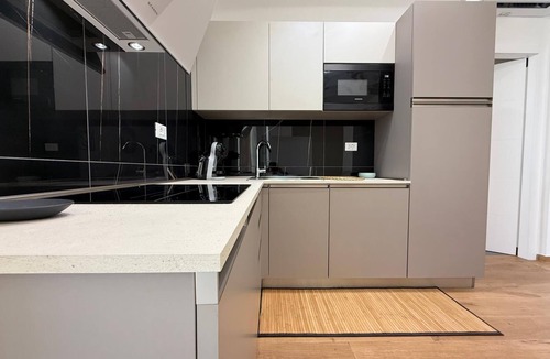 Isolotto Apartment | [Villa Strozzi] modern apartment ★ tramway stop T1 8 minutes from downtown