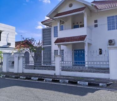 Central Yogyakarta Villa | Villa Sukun
