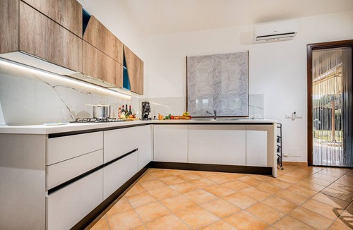 Custonaci Villa | Villa "Summer Spritz" vicino alla spiaggia con vista sulle montagne, Wi-Fi