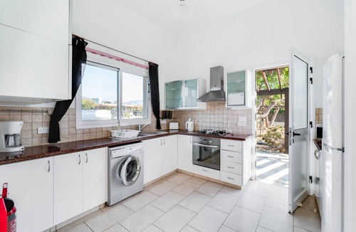 Pegeia Villa | Villa Summerside by Ezoria Villas