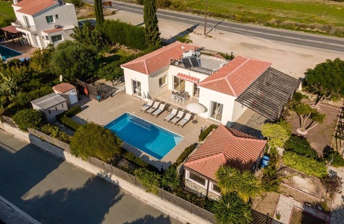 Pegeia Villa | Villa Summerside by Ezoria Villas