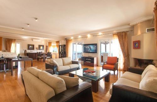 Katsarou Villa | Villa Sunny