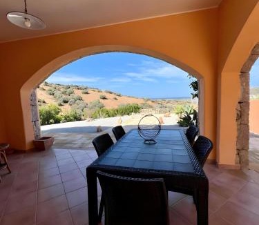 Schifoni Apartment | Villa Sunrise con giardino