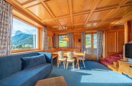 Ortisei Ski Chalet | Villa Suredl