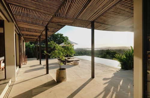 Gerupuk Villa | Villa Svalen
