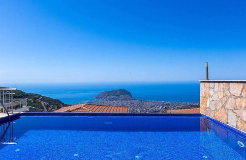 Alanya Villa | Villa Tepe with infinity pool and panoramic view