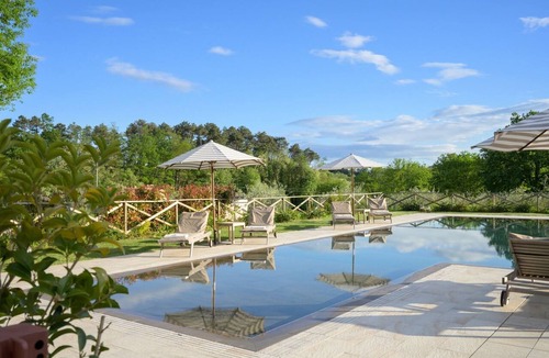 Massa Villa | Villa Teresa with pool and jacuzzi in Tuscany