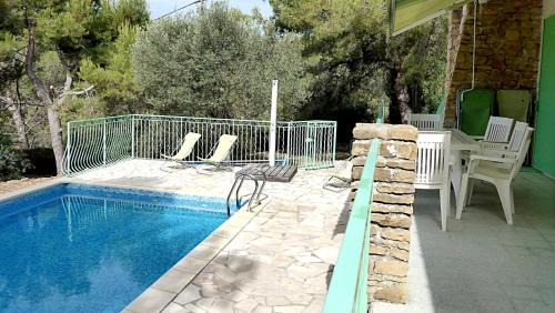 Ceyreste Villa | villa Terre Brûlée