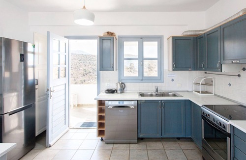 Vourkari House | Villa Thea