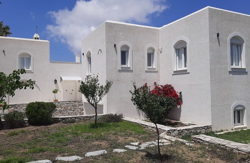 Naxos Villa | Villa Themis of 413 sq.m. in 3.5 acres of trees with private swimming pool.