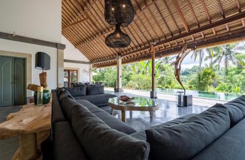 Payangan Villa | Villa Themma Jungle - Sumptuous 3BR Luxury Villa with Majestic Jungle View in North of Ubud