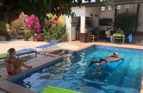Aradippou Bed & Breakfast | Villa Thermopilon