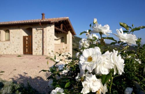 Gualdo Cattaneo Villa | Villa Tilla