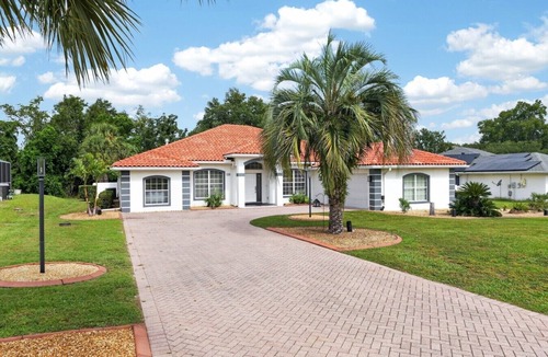 Inverness House | Villa Timucuan: Modern 4 Bedroom Villa With Pool