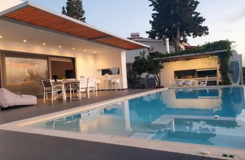 Kaminia Villa | Villa Titi
