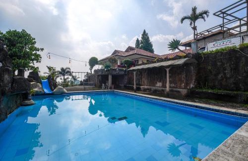 Cisarua Hotel | Villa Tjokro 1 By ARBA