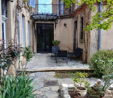 Saint-Germain-Lembron Bed & Breakfast | Villa Toscane