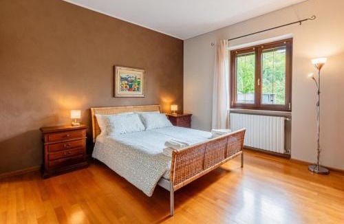 Neive House | Villa Tra Vigne e Stelle