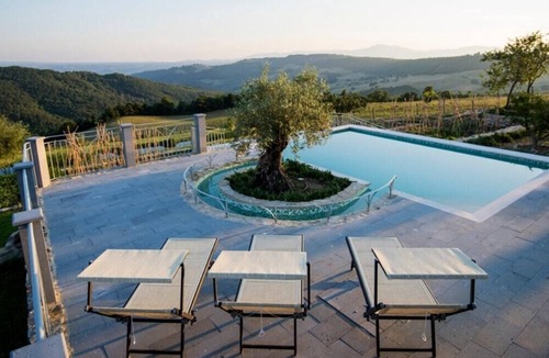 Trevinano Villa | Villa Trevi - Private villa with pool