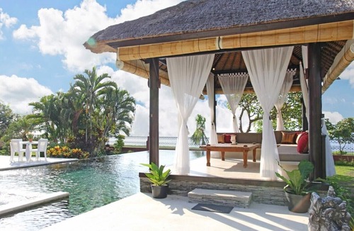 Dencarik Villa | Villa Tri Murti, Lovina beach villa with private swimming pool at - up to 10 people