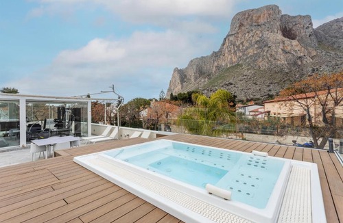 Sferracavallo Villa | Villa Tritone