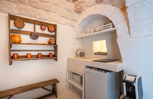 Villa Castelli Villa | Villa 'Trullo Nostress with Pool' with Garden, Terrace & Wi-Fi