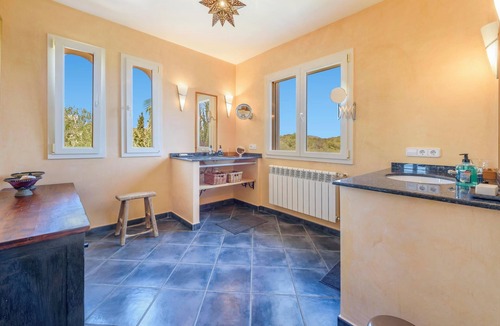 Manacor Villa | Villa Turo del Sol with partly Sea View, Pool, Garden, Terrace, Balcony & Wi-Fi