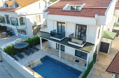 Icmeler City Center Villa | Villa Tutar Icmeler Central (near the beach) daily weekly rentals