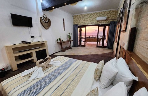 Senggigi Bed & Breakfast | Villa Umbrella