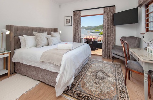 Westcliff House | Villa Venusta