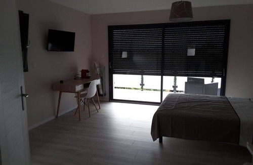 Porte Des Alpes - Mi Plaine - Manissieux Bed & Breakfast | Villa'vi Lyon Est Chambres d'Hôtes