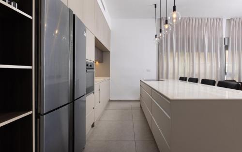 Eilat Villa | Villa Vibes Eilat Ari - 4 bedrooms with heated pool
