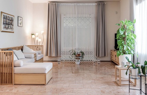 Prato Villa | Villa 'Vicky Prato Centro' with Private Terrace, Private Garden and Wi-Fi