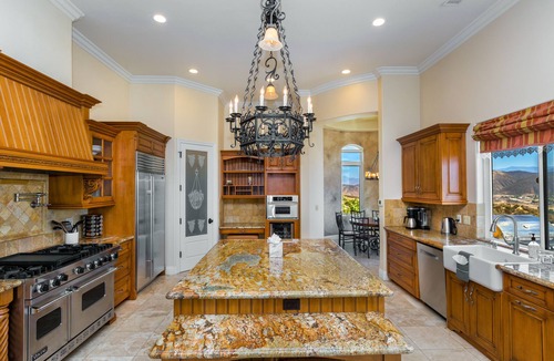 Temecula House | Villa Vigna - Gorgeous Mountain View with Private Pool!