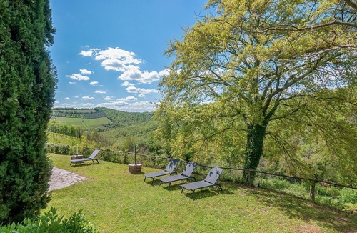 Gaiole in Chianti Villa | Villa Vigneto Estate