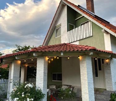 Comiat Villa | Villa Viktória