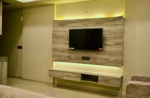 Gomti Nagar Apartment | Villa Vistosa