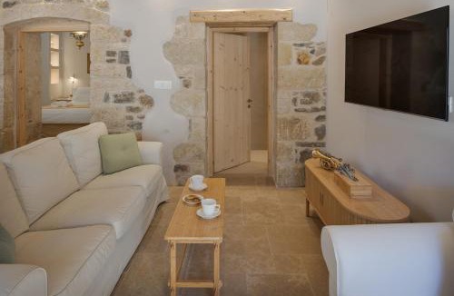 Skotino Villa | Villa Voritsi with Jacuzzi & Sauna