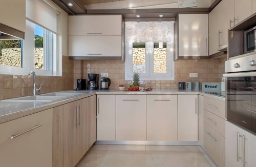 Lygia Villa | Villa Vosalia, offering superb sea views!