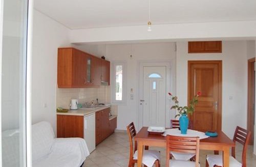 Marathokampos Apartment | Villa Vourda