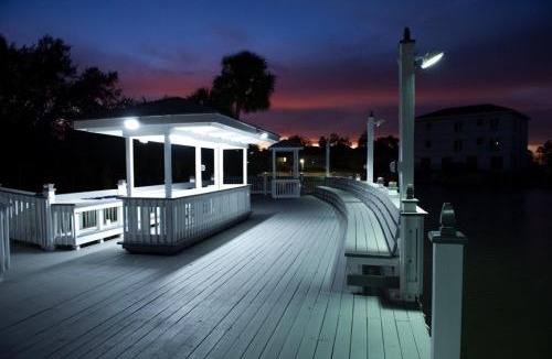 New Orleans East Area Villa | Villa w/Waterfront Deck: 23 Mi to Bourbon Street!