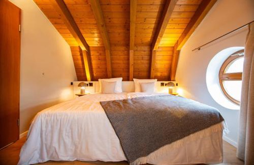 Waldperlach Hotel | Villa Waldperlach by Blattl