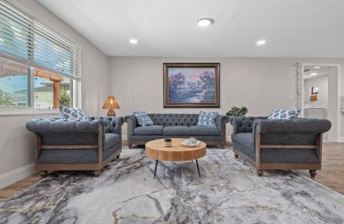 Hudson Beach Estates House | Villa Walk to Beach, Pool, Kayak, Games Great for Family Vacations