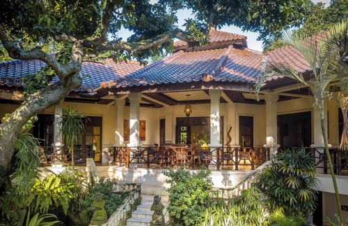 Rangdu Villa | Villa Wana: Wonderful luxury hideaway surrounded by nature