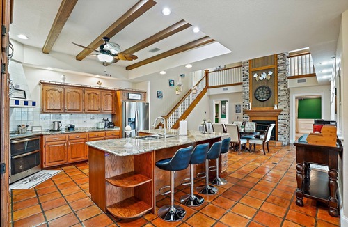 Anona Villa | Villa Waterfront w/POOL, few mins from the BEACH