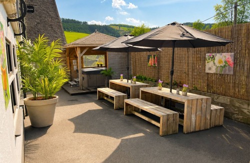Westfeld House | Villa Westfeld: central in the beautiful Sauerland - with jacuzzi !