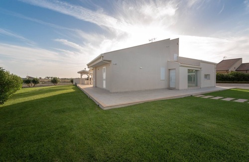 Casa Papa Villa | Villa White