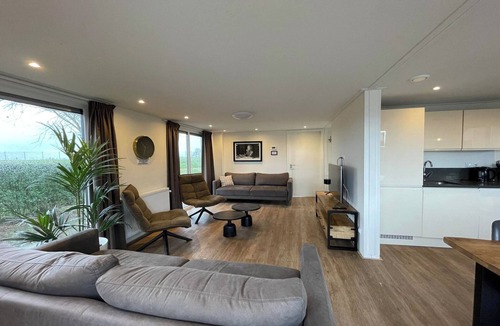 West-Graftdijk House | Villa with 5 bedrooms and 2 bathrooms