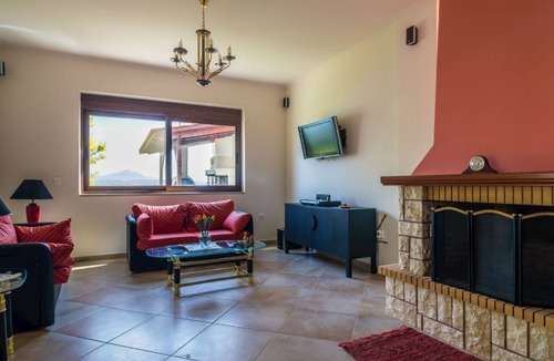 Katochori Villa | Villa with a great view to Souda and Akrotiri