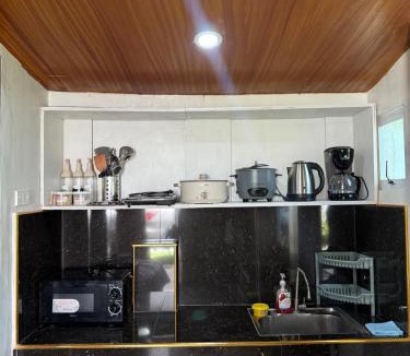 Borongan City Villa | Villa with Beachfront Access